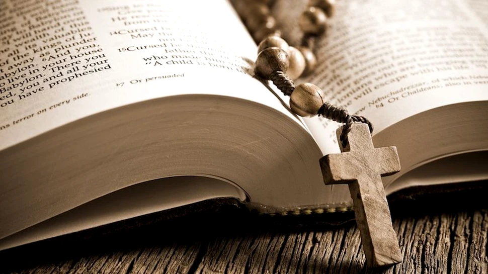 Cele mai mari greşeli de tipărire a Bibliei din istorie. ”Lăsaţi copiii să fie ucişi primii”