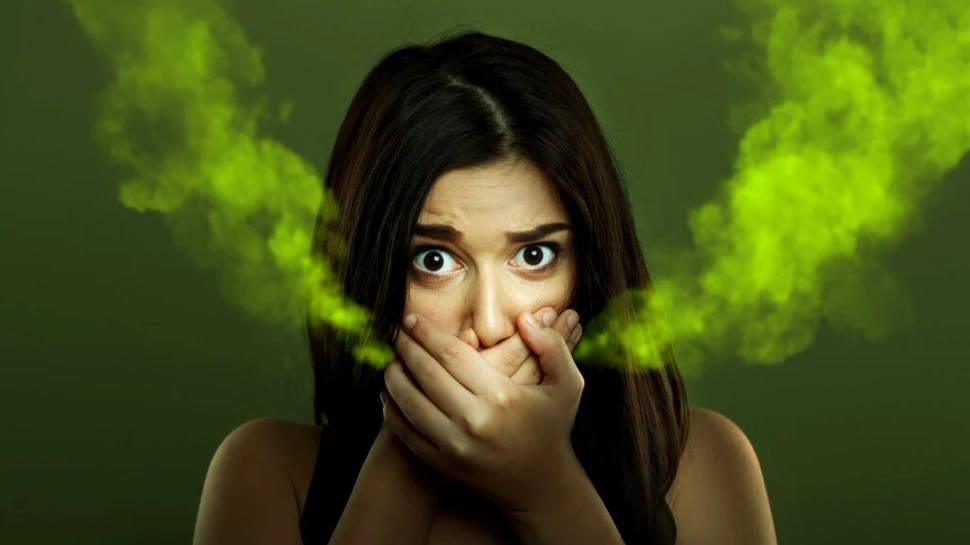 Test de cultură generală. De ce unor oameni le miroase gura?