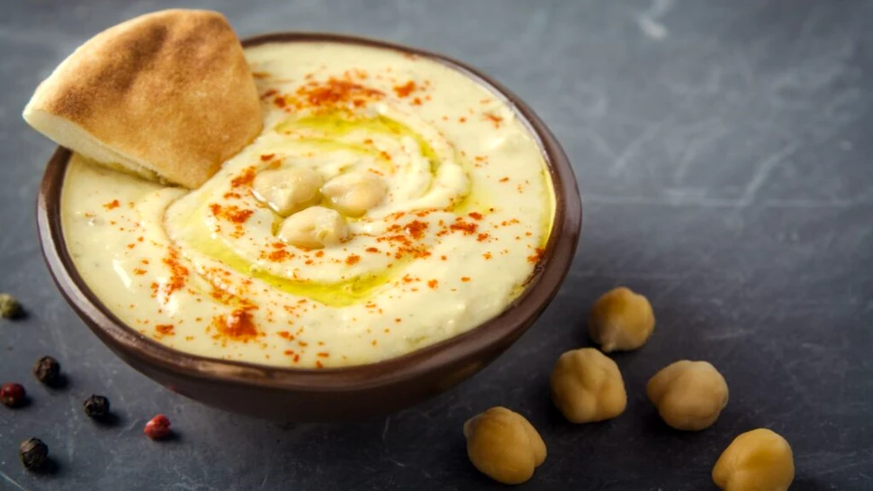 Este nesănătos double-dipping, adică să folosești un sos comun? Ce spun specialiștii