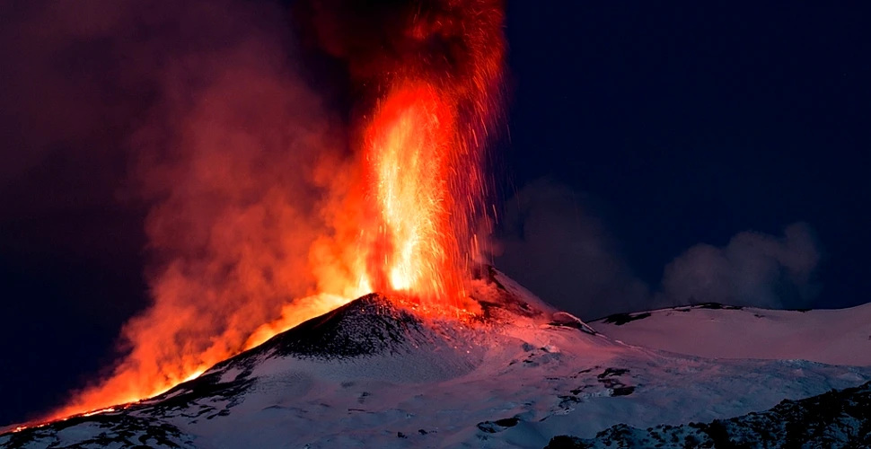 Momentul în care Vulcanul Etna a erupt, după o serie de cutremure – VIDEO