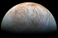 Vulcanii ascunși adânc în Europa, satelitul înghețat al lui Jupiter, ar putea însemna prezența vieții extraterestre