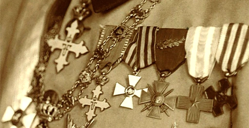Peste 500 de ordine, medalii și decorații, într-o expoziție excepțională la MNIR