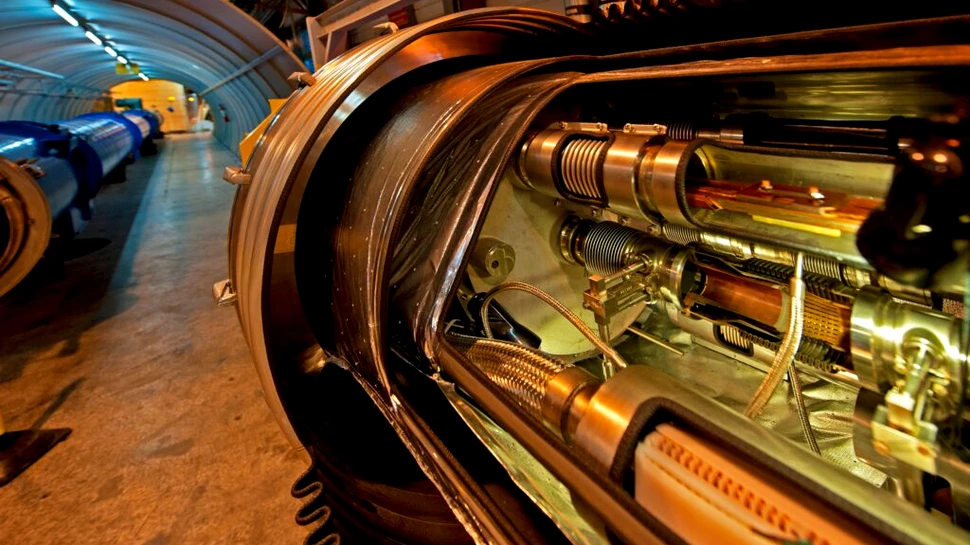 Uriașul „distrugător de atomi” din Elveția încearcă să dezvăluie 95% din Univers