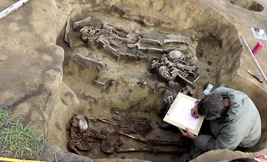 Neobişnuitul mormânt al ”Omului Pasăre” din Siberia