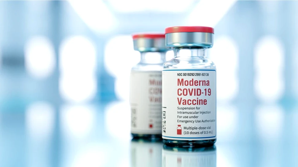 Femeile sunt mai predispuse la erupții cutanate în urma injecției cu serul Moderna, indică un studiu