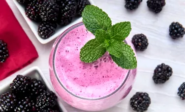 Ce combinație de fructe să eviți pentru a profita la maximum de beneficiile pentru sănătate ale smoothie-urilor?