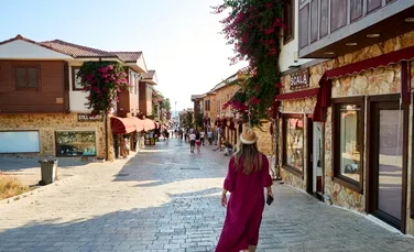 Orașul antic Side, poarta către trecut de pe Riviera Turcă