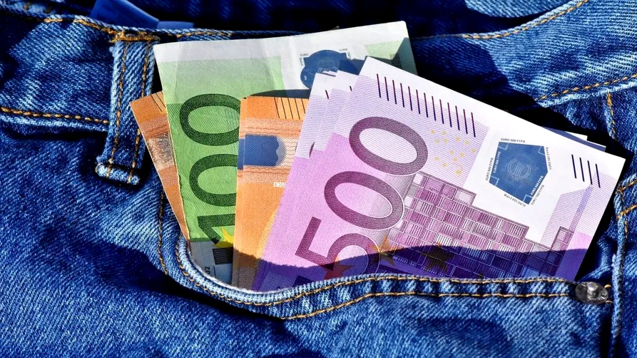 euro-bancnote-bani-valuta-pixa_descopera 