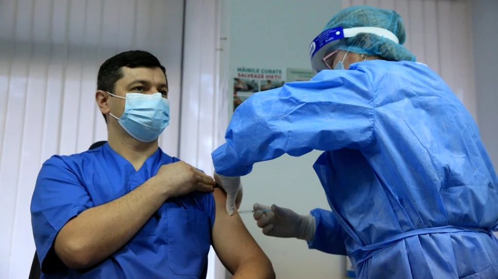 Premieră istorică în Republica Moldova. A fost făcut primul vaccin împotriva COVID-19