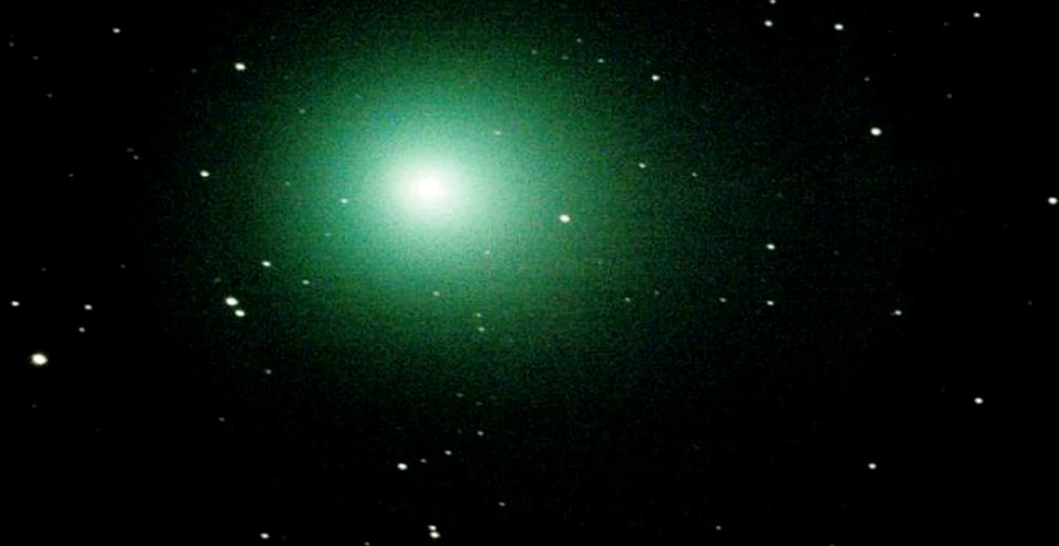 Dezintegrarea unei comete, surprinsă de telescopul spaţial Hubble. Sunt cele mai precise imagini de până acum – GIF