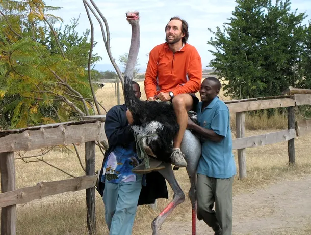 Erik într-unul din momentele sale de relaxare din Kenya