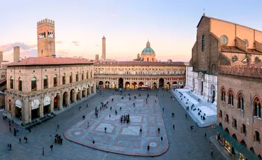 Universitatea din Bologna (1088) – cea mai veche universitate din Europa și model al învățământului medieval