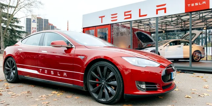 Iată cum rezistă o Tesla Model S după aproape 700.000 de kilometri