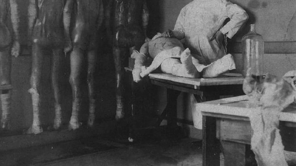 După 30 de ani de stat într-o pungă, rămăşiţele lui Joseh Mengele, ”îngerul morţii”, au început să fie examinate. Ce au descoperit cercetătorii