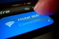 De ce rețelele Wi-Fi din hoteluri și aeroporturi pot fi mai periculoase decât credem?