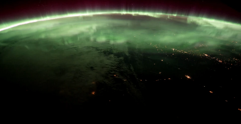 Astronauții Stației Spațiale Internaționale au surprins aurorele de la mare înălțime