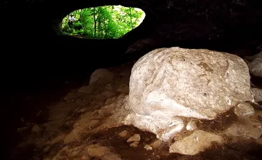 O peşteră unică în România, formată în rocă vulcanică acum 5 milioane ani, devine accesibilă publicului