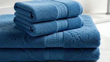 De ce au prosoapele de baie acele benzi țesute la capete?