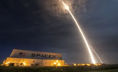 Racheta Falcon 9 a aterizat în siguranţă la sol, pentru a doua oară. În curând, ea va putea trasporta oameni în spaţiu – FOTO