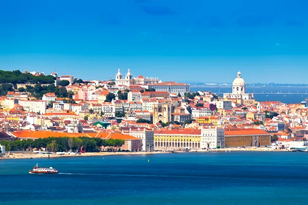 Oraşul Lisabona, capitala Portugaliei unde a activat şi agentul Duşan Popov.