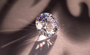 Oamenii de știință au creat diamante în doar 15 minute cu o tehnică inovatoare