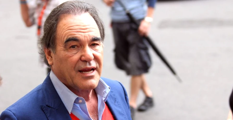 Regizorul american Oliver Stone a făcut vaccinul rusesc Sputnik V