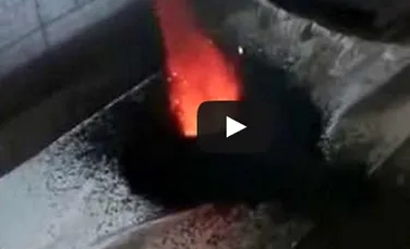 Aparent, arderea NH4Cr2O7 cu HgSCN deschide poarta către iad – VIDEO