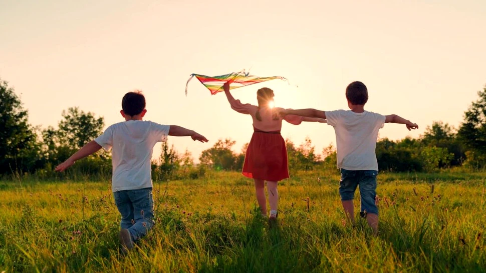 Copiii mai inteligenți trăiesc mai mult, arată un nou studiu