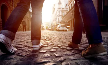 Un grup de cercetători ajunge la o concluzie interesantă: mersul mai rapid te poate face să trăieşti mai mult