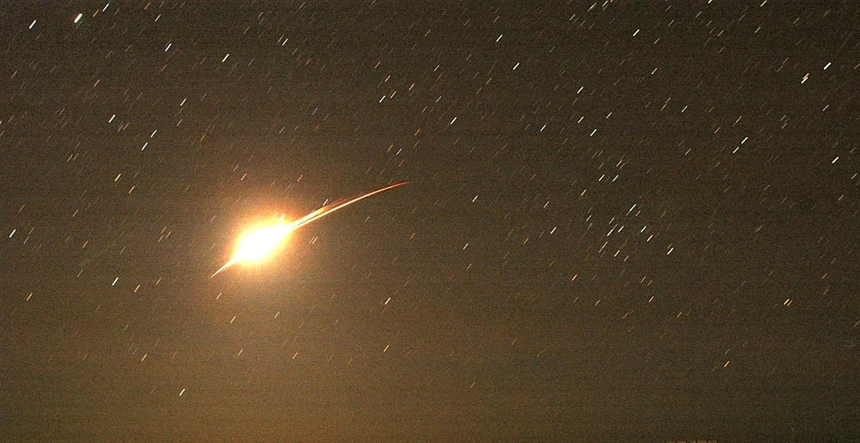 Un asteroid cu diametrul de 50 de metri va trece foarte aproape de Terra în 2013