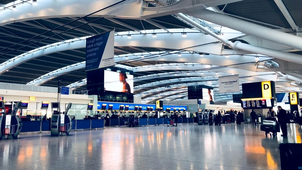 Un număr-record de cetăţeni europeni au emigrat în 2017 din Marea Britanie