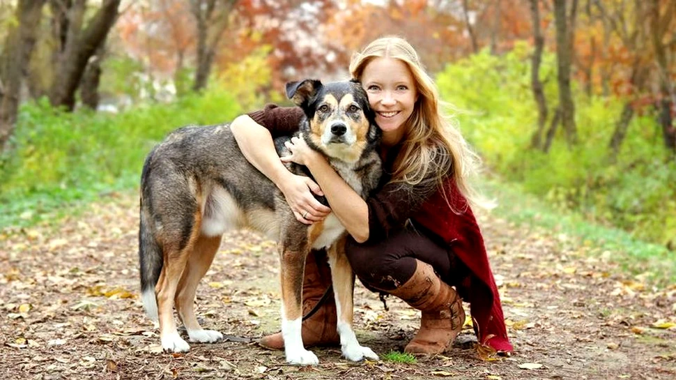 De ce câinii îşi aşteaptă uneori stăpânii şi ani de zile? Un studiu interesant explică fenomenul Hachiko