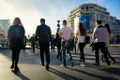 Tot mai puțini români plătesc contribuții la sistemul public de sănătate