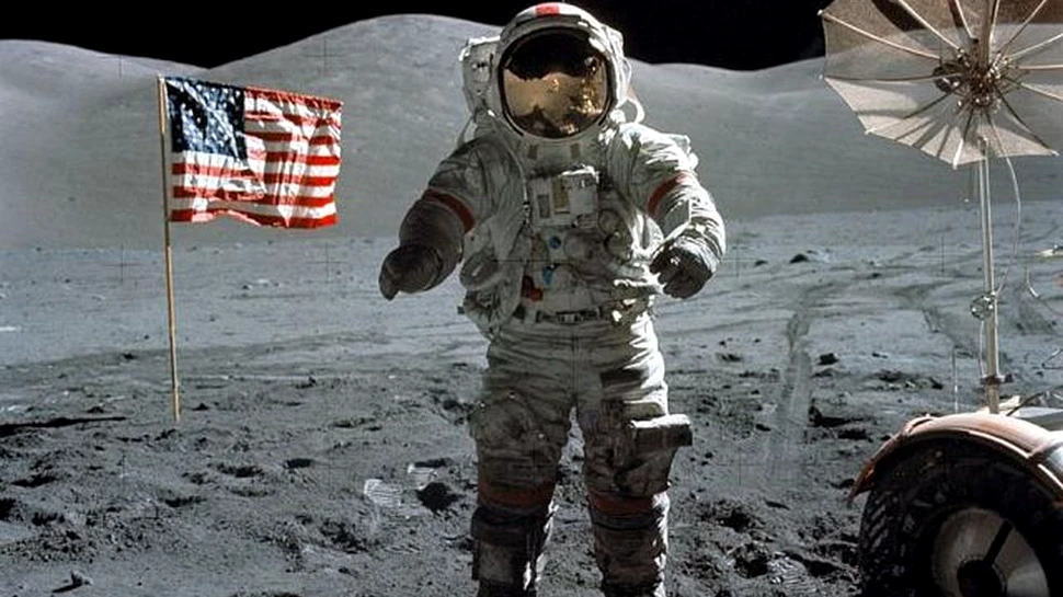 Înregistrarea primilor paşi făcuţi pe lună de Neil Armstrong, scoasă la licitaţie