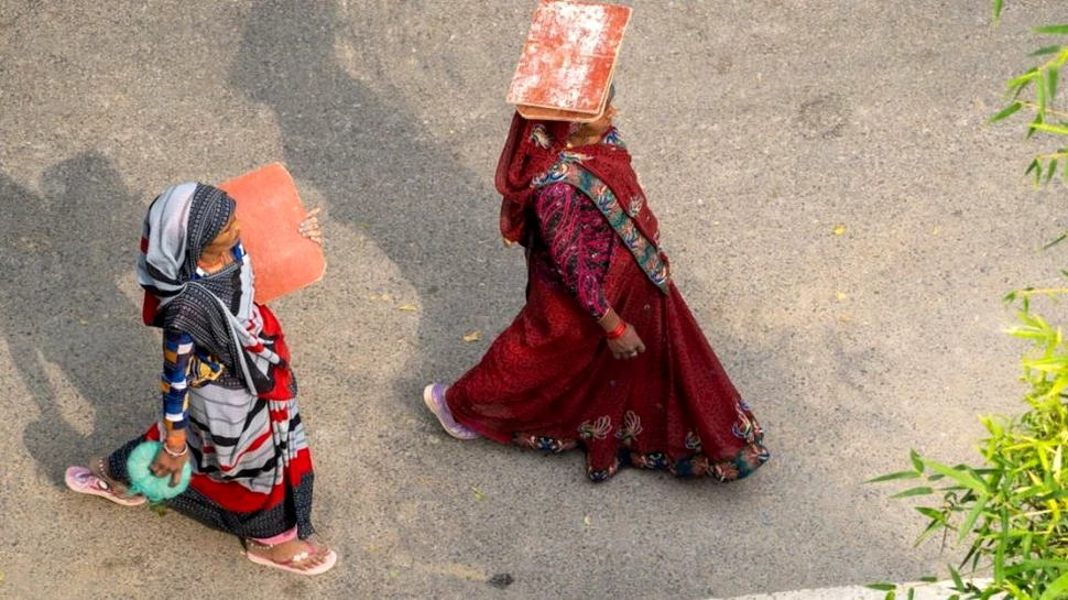 Efectele colaterale ale măsurilor anticoronavirus în India: O fetiţă de 12 ani a murit încercând să parcurgă peste 100 de km pe jos