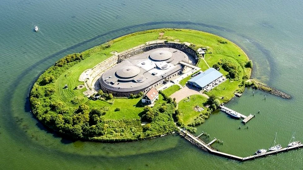 Stelling van Amsterdam, linia defensivă construită de olandezi pentru a face faţă ofensivei prusacilor  – GALERIE FOTO