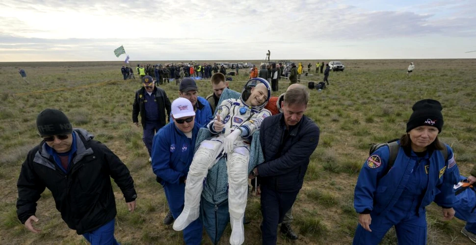Cel mai bătrân astronaut american a revenit pe Pământ după 220 de zile în spațiu