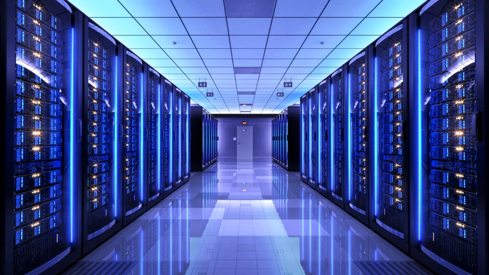 Microsoft a folosit miliarde de litri de apă pentru Inteligența Artificială în 2022