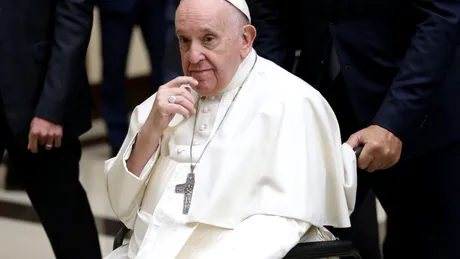 Papa Francisc a început cea de-a cincea săptămână de tratament pentru pneumonie dublă