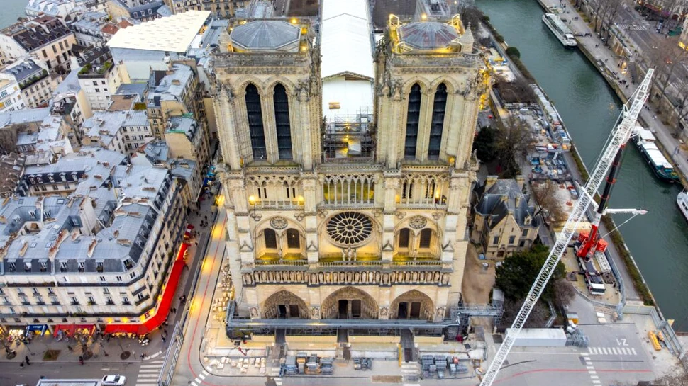 Ce s-a ascuns sub Catedrala Notre-Dame timp de 900 de ani? Descoperirile uimitoare făcute după incendiu