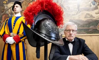 Schimbare majoră în Garda Elveţiană Pontificală. Celebrii soldaţi de la Vatican vor avea coifuri printate 3D