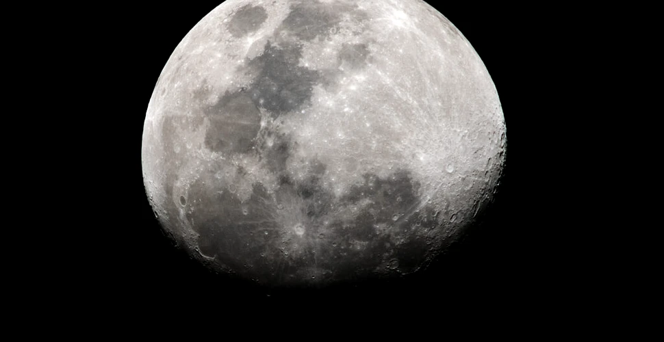 Praful de pe Lună ar putea fi topit „cu o lentilă uriașă” pentru a construi străzi