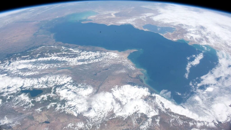 Nivelului Mării Caspice a scăzut, avertizează oficialii Azerbaidjanului