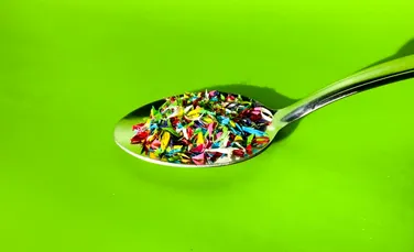 Microplasticele ar putea ajunge în creierul oamenilor și prin respirație