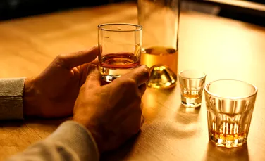 Cum afectează alcoolul capacitatea creierului de a învăța și a se adapta?