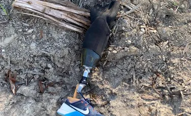 Un bărbat şi-a pierdut piciorul protetic în timp ce făcea o săritură cu paraşuta. Cum a reuşit să-l găsească