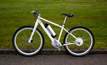 Bike2, bicicleta fără lanţ, va revoluţiona modul în care este dozat efortul la pedalare