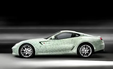 Ferrari de „portelan”, scos la vanzare cu 2 milioane de dolari