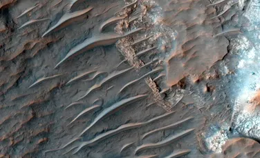 Clima planetei Marte s-a schimbat dramatic în urmă cu 400.000 de ani
