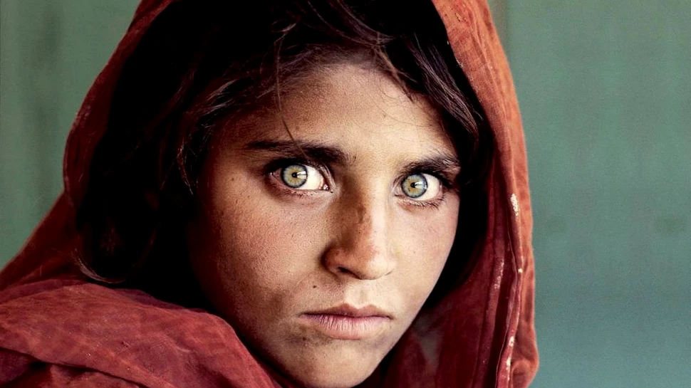 ”Fata afagană” care a apărut pe coperta revistei National Geographic a fost arestată